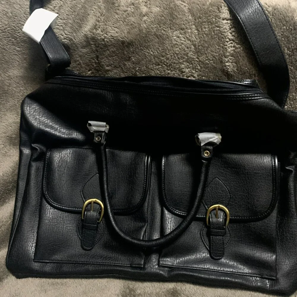 LEATHER TRAVEL BAG WITH STRAPS
